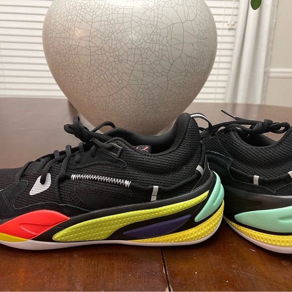 Puma basketball shoes 10 - Picture 2 of 7